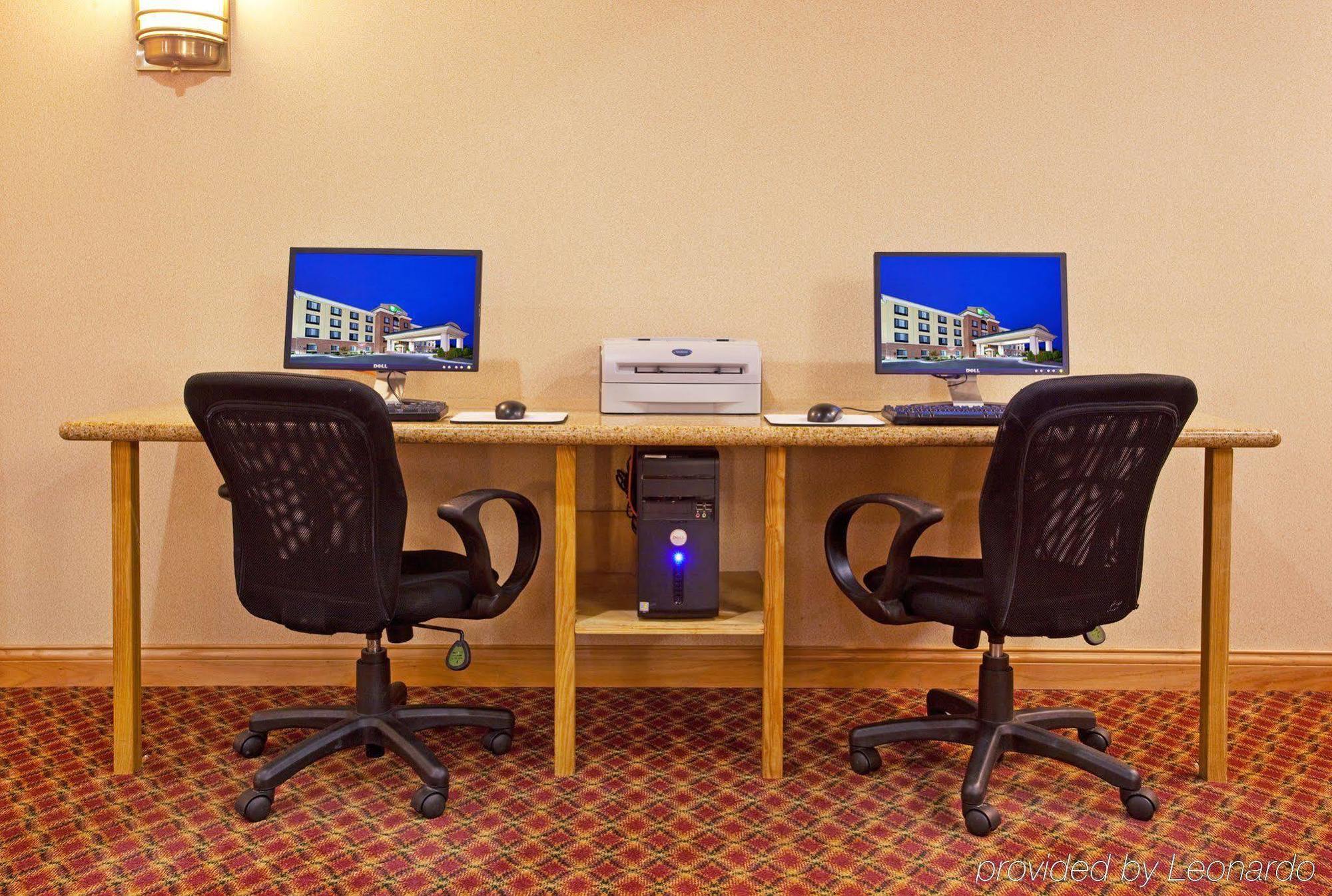 Holiday Inn Express Hotel & Suites Detroit-Utica By Ihg Facilități foto